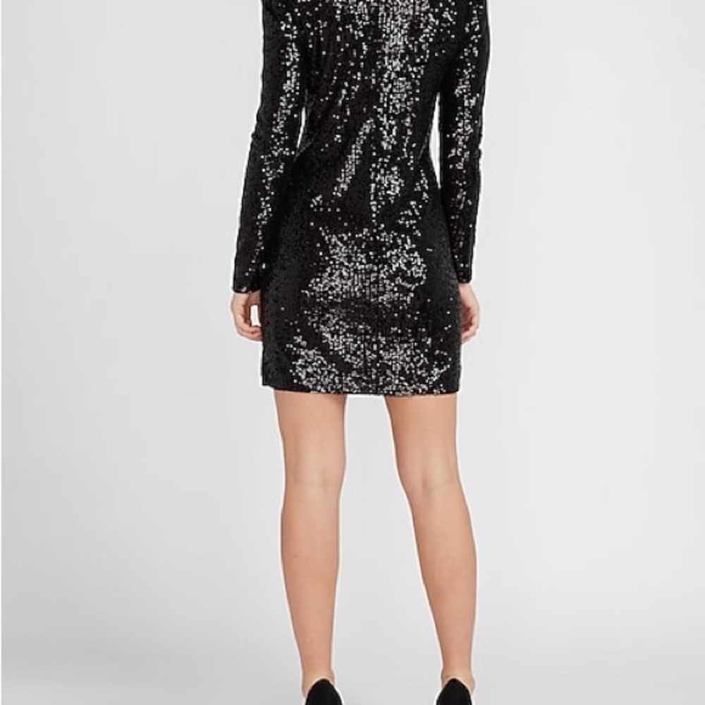 Express Sequin Long Sleeve V-Neck Shift Dress Size Large Sold Out - Picture 2 of 5